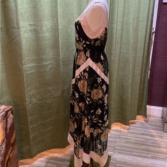 Bcbg Maxazria Floral Black and Cream Maxi Dress, US4 - Picture 12 of 15